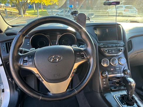 Used 2013 Hyundai Genesis 2.0T image 1