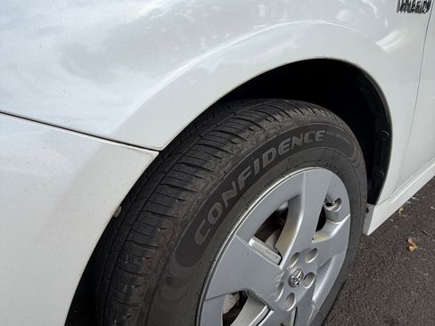 Used 2011 Toyota Prius Two FWD image 6