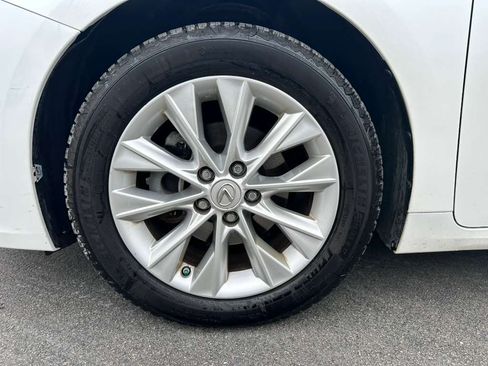 Used 2013 Lexus ES 300h w/ Premium Pkg image 15