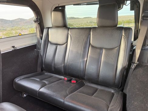 Used 2014 Jeep Wrangler Rubicon w/ Connectivity Group image 6