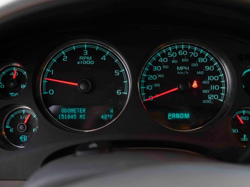 Used 2013 Chevrolet Suburban LT image 6