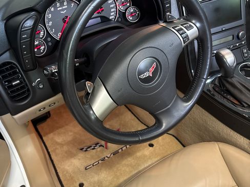 Used 2008 Chevrolet Corvette Convertible w/ Preferred Equipment Group RWD image 14