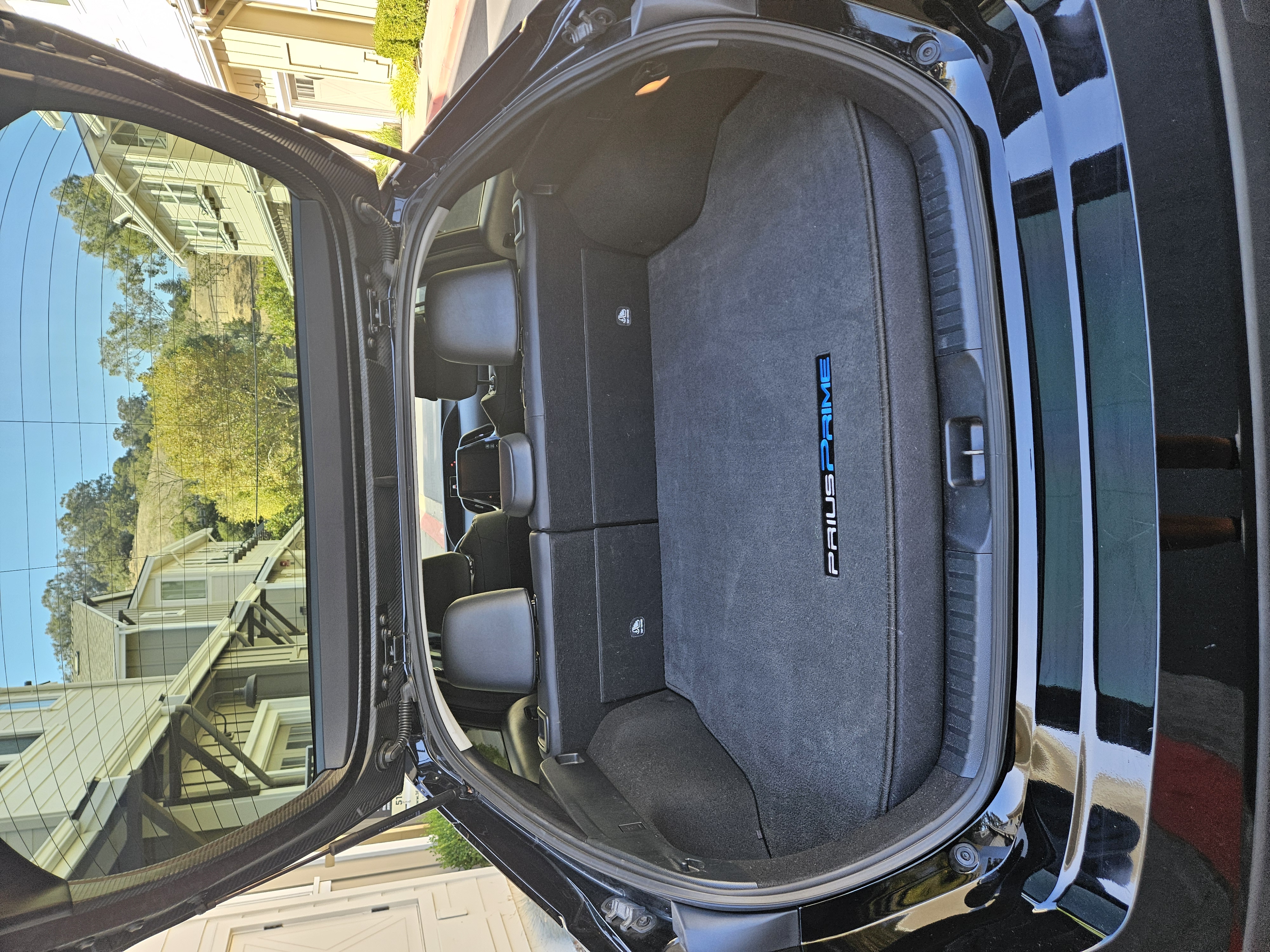 Used 2022 Toyota Prius Prime XLE FWD image 6