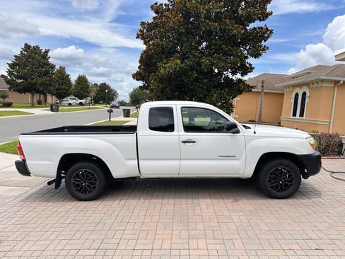 Used 2005 Toyota Tacoma 2WD Access Cab image 2