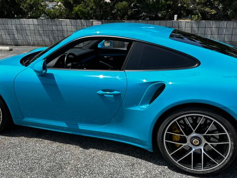 Used 2017 Porsche 911 Turbo S image 10