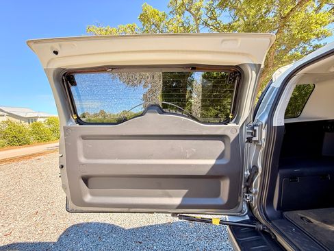 Used 2010 Toyota FJ Cruiser 4WD image 23