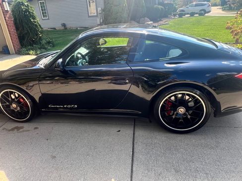 Used 2012 Porsche 911 Coupe image 5