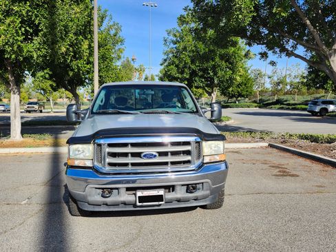 Used 2002 Ford F250 Long Bed image 2