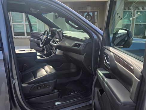 Used 2022 Chevrolet Tahoe Z71 w/ Z71 Off-Road Package image 25