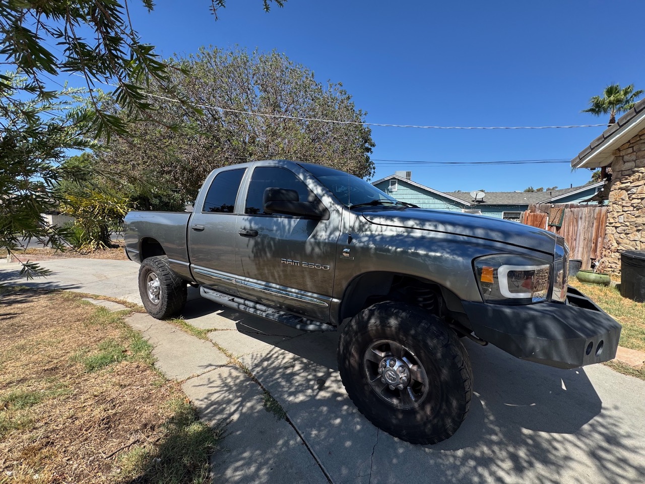 Used 2006 Dodge Ram 2500 Truck Laramie AWD/4WD image 14