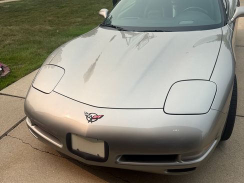 Used 2000 Chevrolet Corvette Convertible w/ Memory Pkg RWD image 4