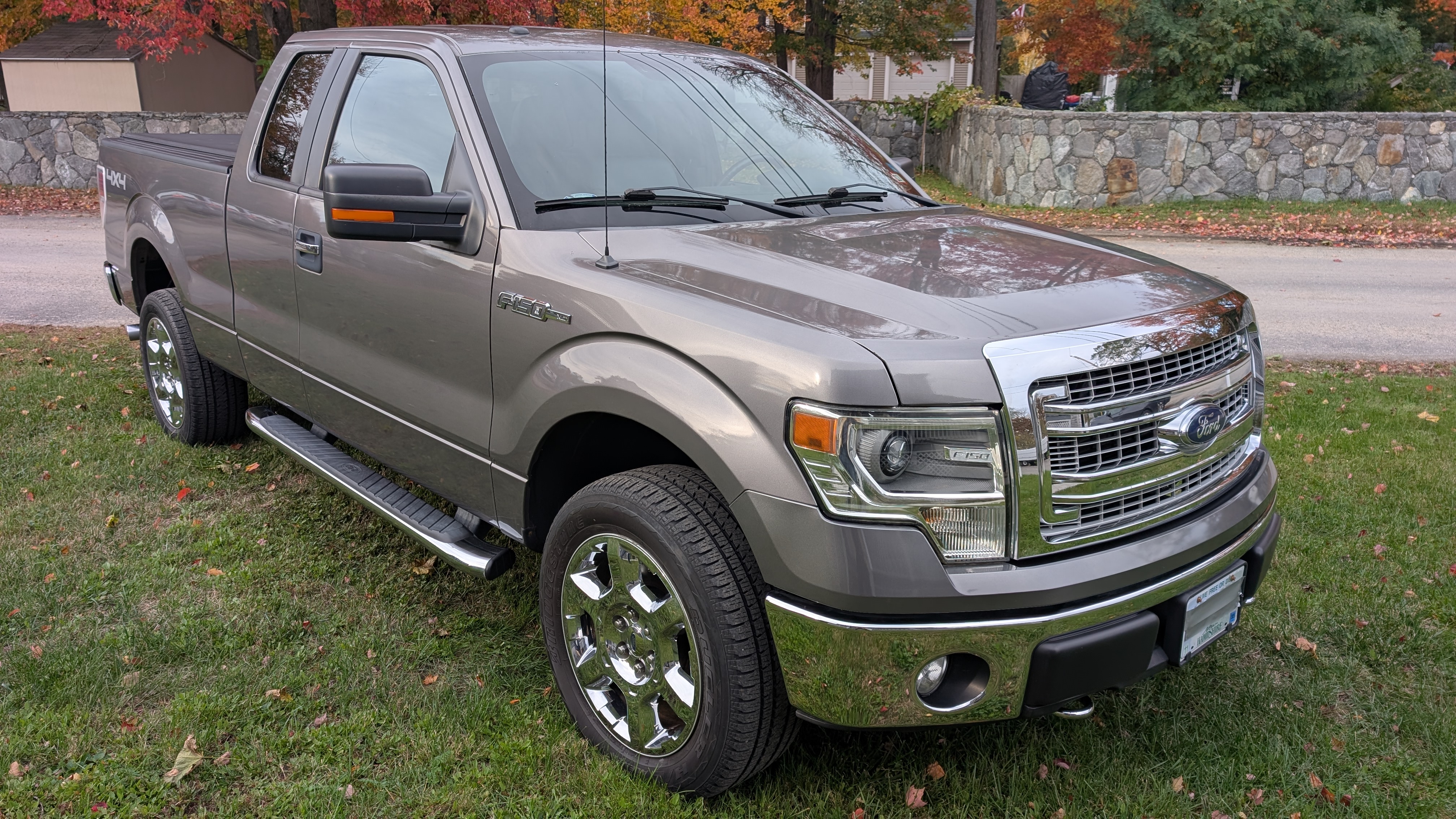 Used 2014 Ford F150 XLT w/ Equipment Group 302A Luxury AWD/4WD image 2