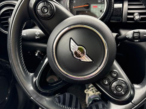 Used 2016 MINI Cooper S image 4