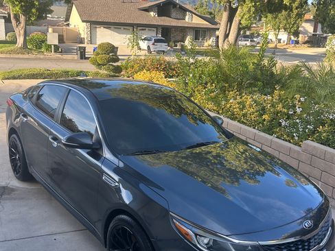 Used 2020 Kia Optima LX image 1