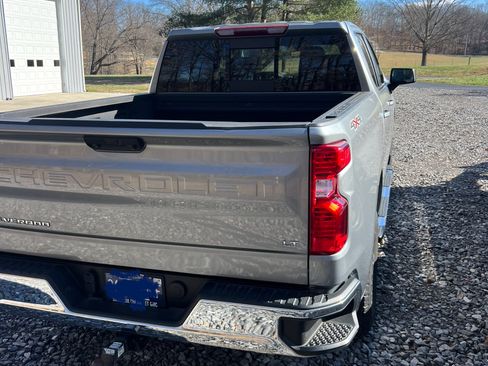 Used 2024 Chevrolet Silverado 1500 LT w/ Convenience Package II image 5