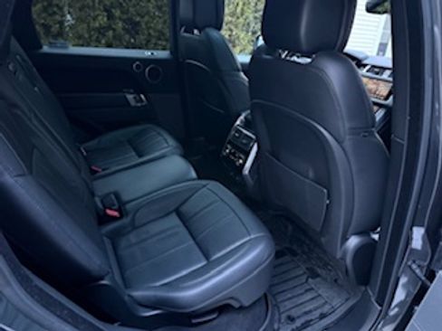 Used 2018 Land Rover Range Rover Sport HSE Dynamic image 20