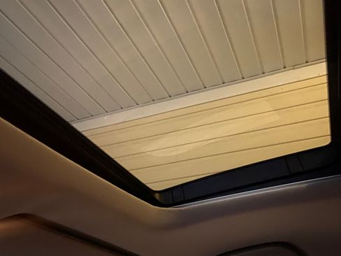 Used 2016 Honda Pilot Touring image 17