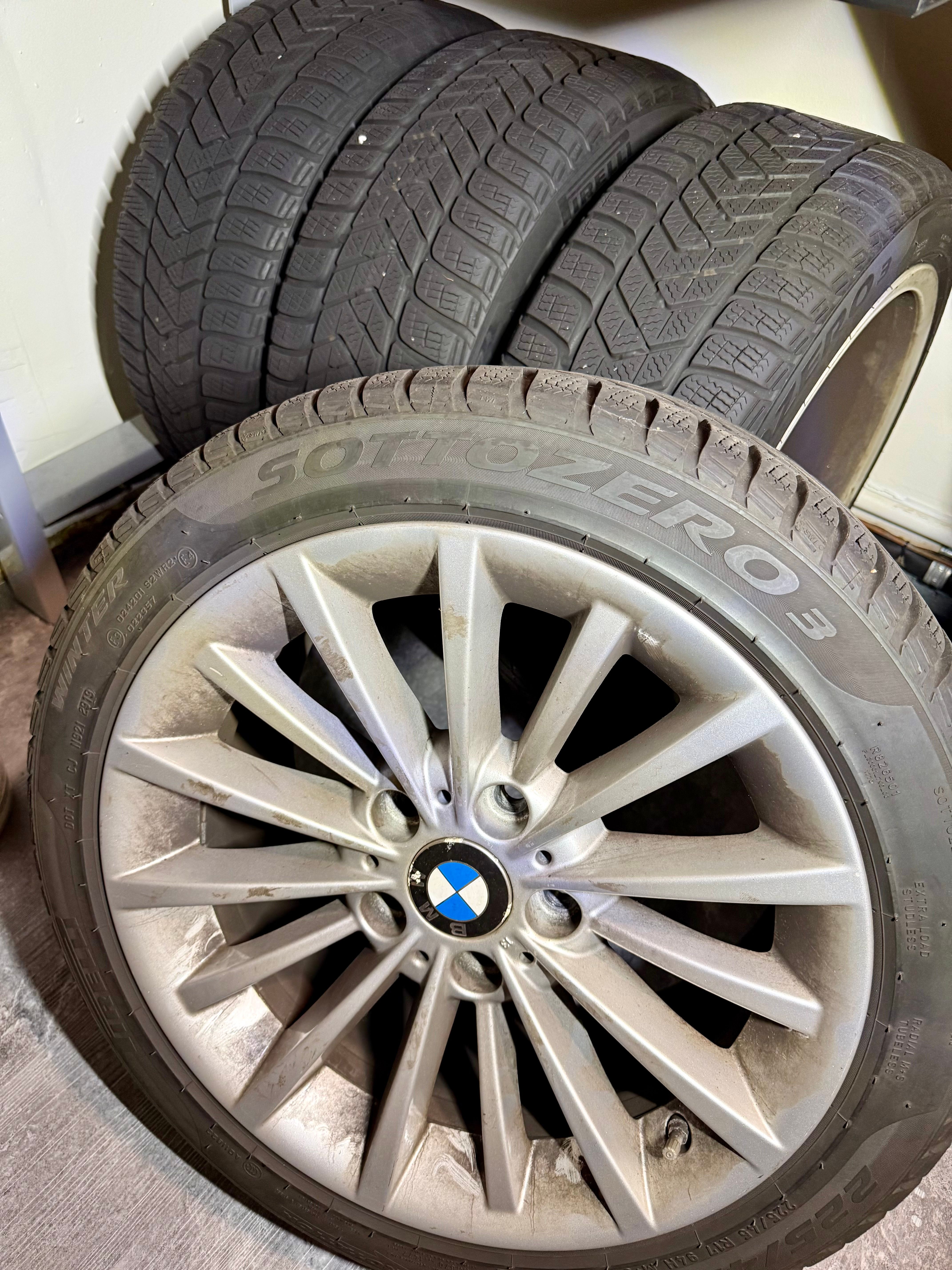 Used 2009 BMW 335i xDrive Sedan AWD/4WD image 11