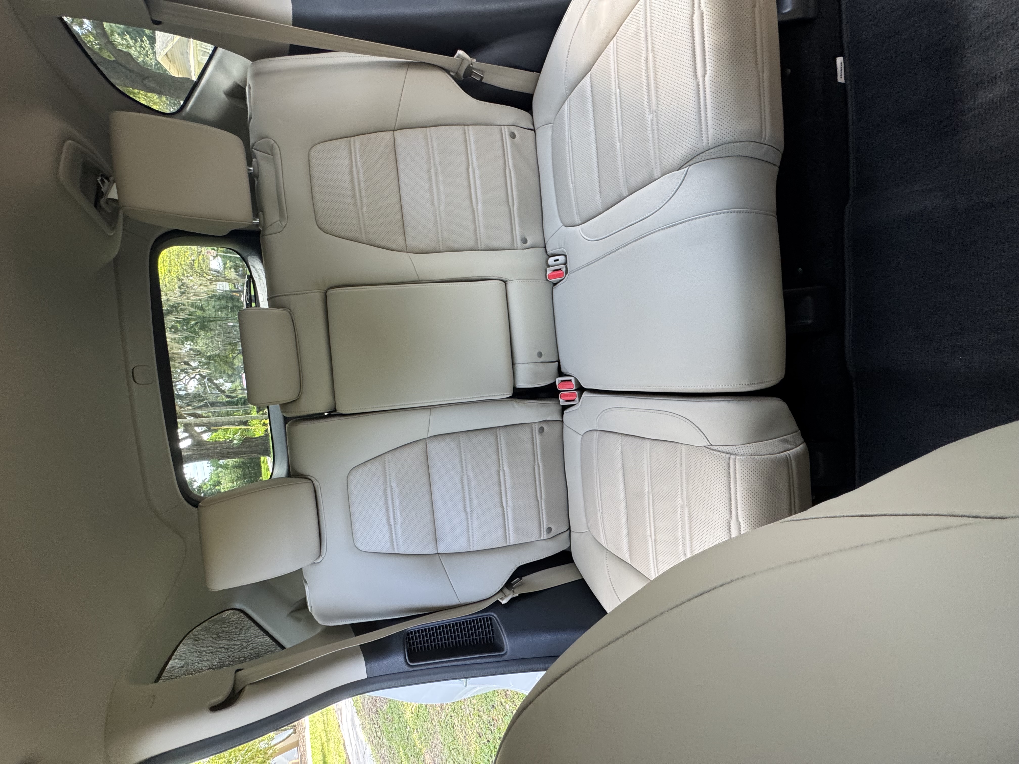 Used 2022 Honda CR-V Touring image 8