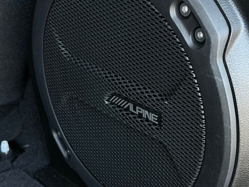 Used 2023 Jeep Wrangler Unlimited Sahara image 6