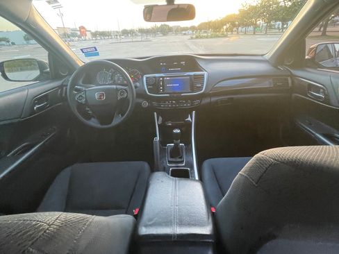 Used 2016 Honda Accord EX image 27