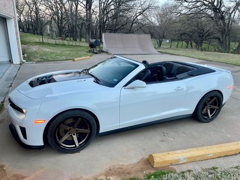 Used 2013 Chevrolet Camaro ZL1 RWD image 10