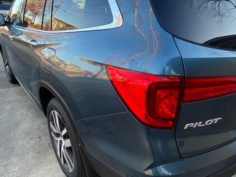 Used 2016 Honda Pilot Touring image 16