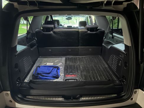 Used 2018 GMC Yukon XL Denali w/ Denali Ultimate Package AWD/4WD image 24