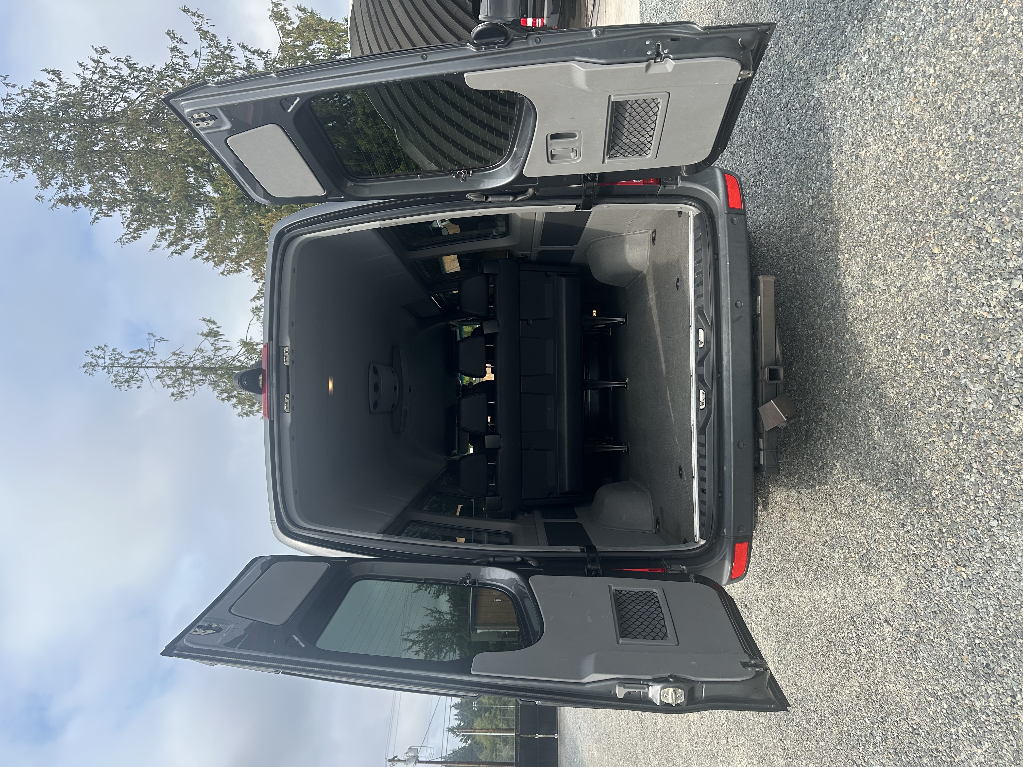 Used 2016 Mercedes-Benz Sprinter 2500 image 10
