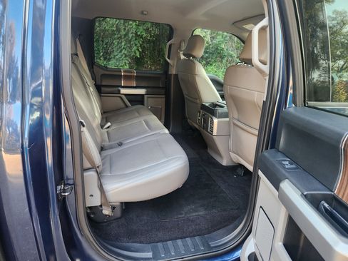 Used 2016 Ford F150 Lariat w/ Equipment Group 502A Luxury image 13