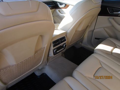 Used 2017 Audi Q7 3.0T Prestige AWD/4WD image 10