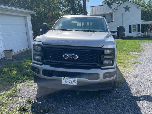 Used 2024 Ford F250 XL w/ STX Appearance Package AWD/4WD image 7