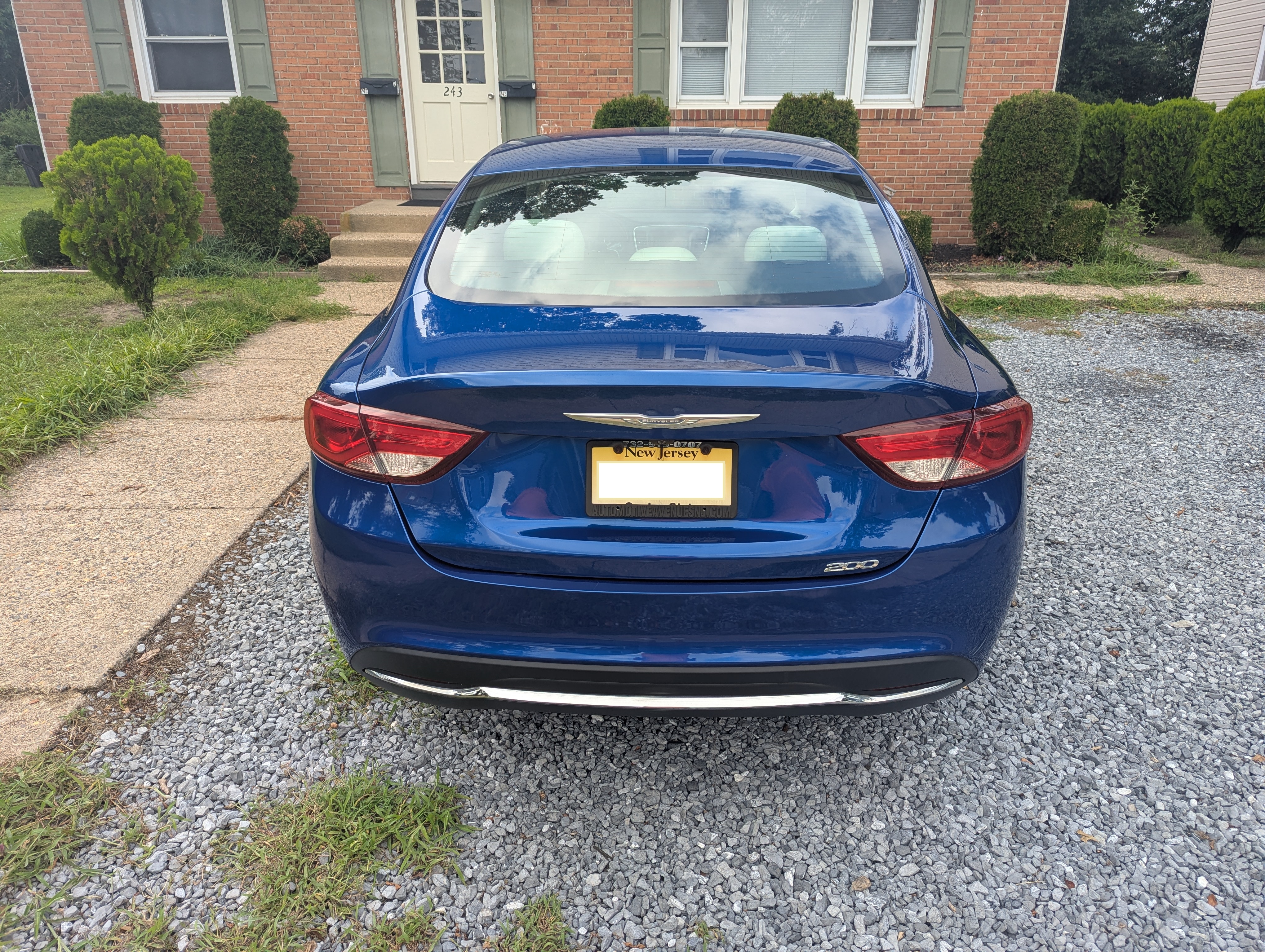 Used 2015 Chrysler 200 Limited FWD image 6
