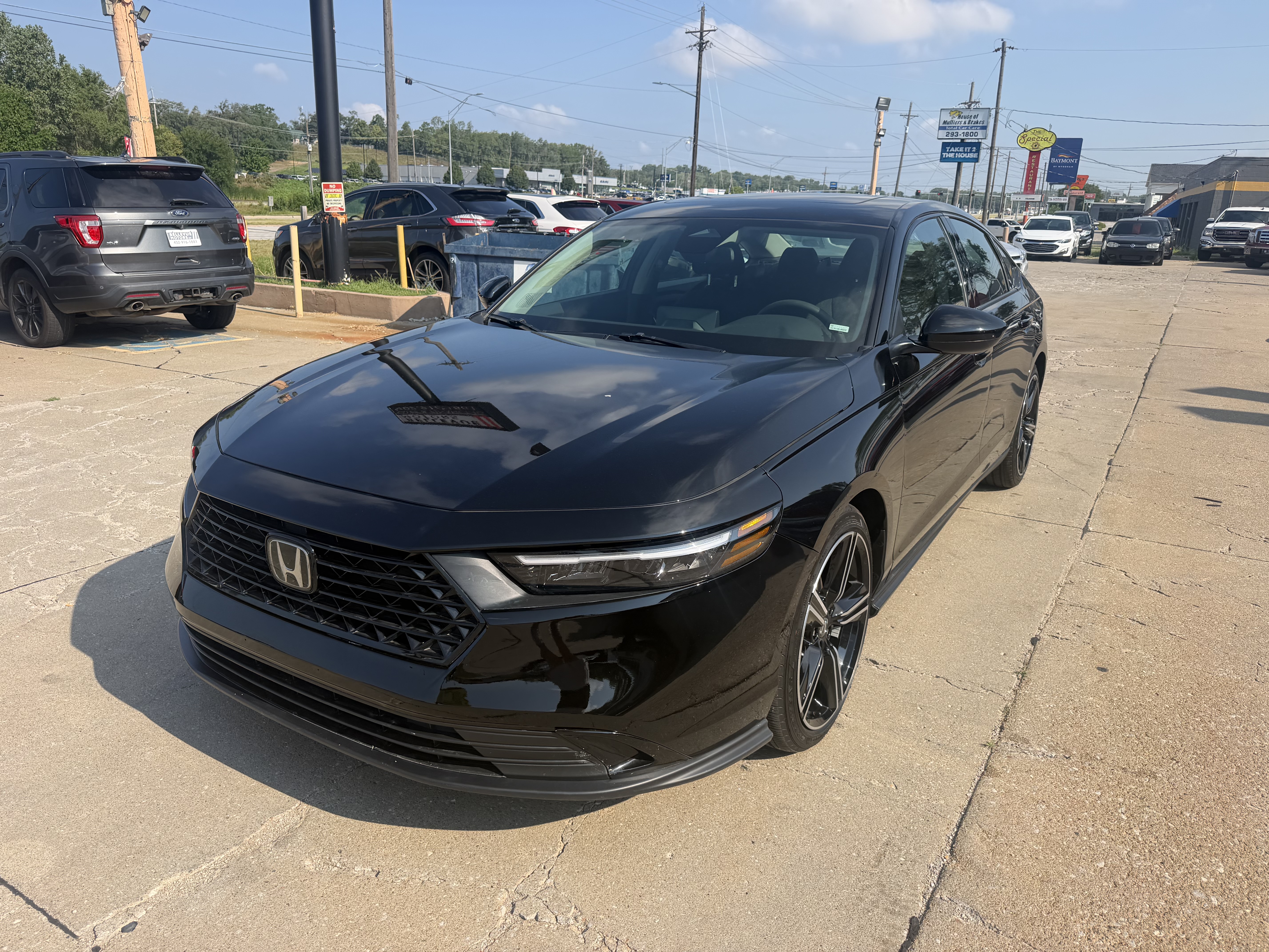 Used 2026 Honda Accord SE image 1