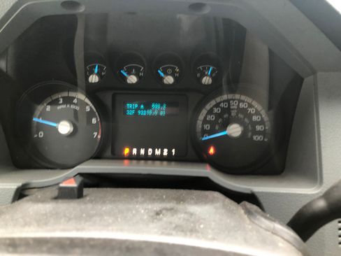 Used 2015 Ford F250 XL w/ Power Equipment Group image 12