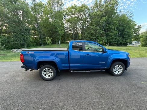 Used 2020 Chevrolet Colorado LT AWD/4WD image 6