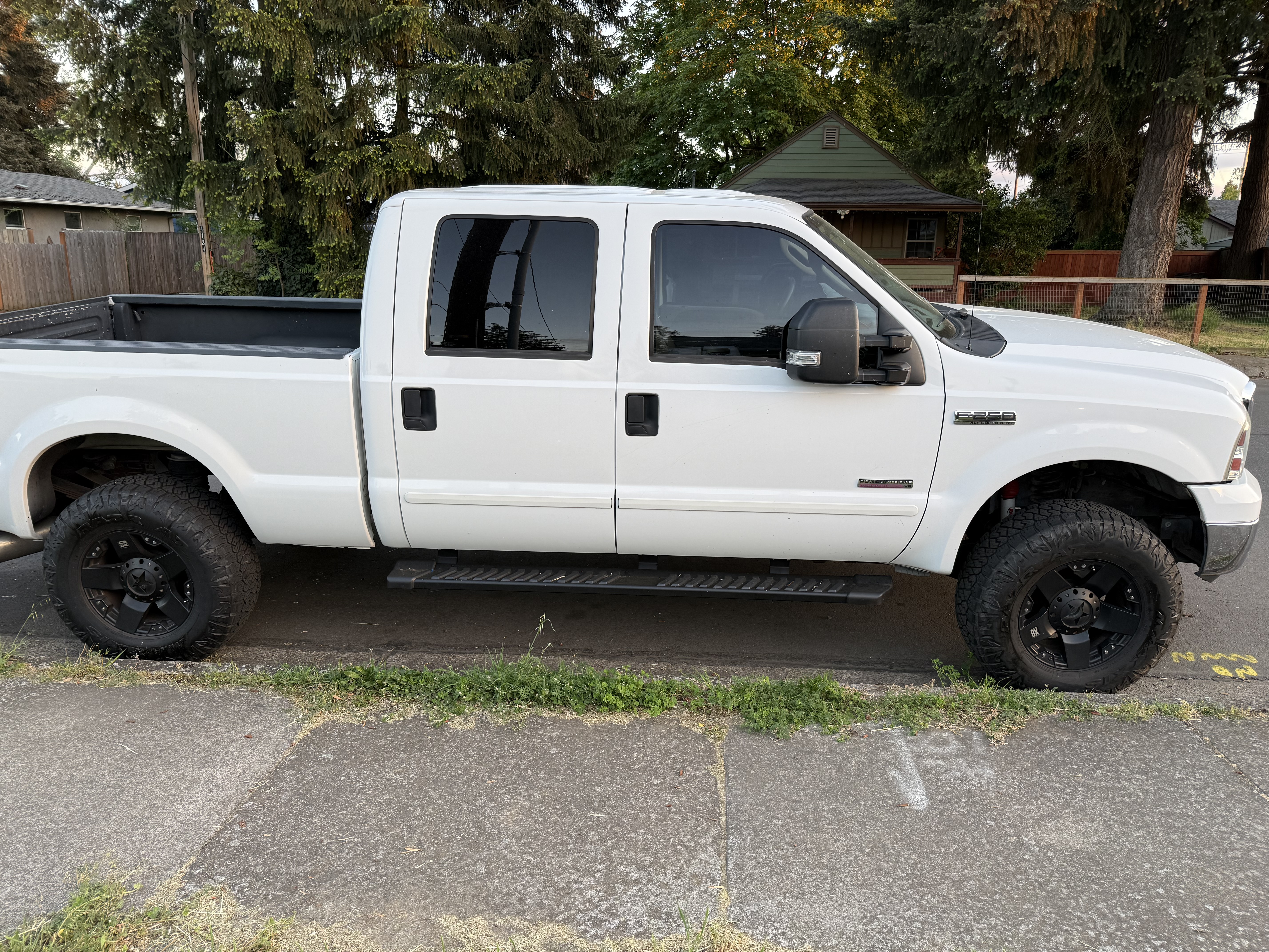 Used 2007 Ford F250 XLT AWD/4WD image 1