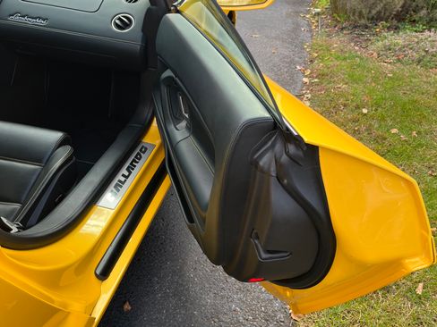 Used 2013 Lamborghini Gallardo LP 550-2 image 27