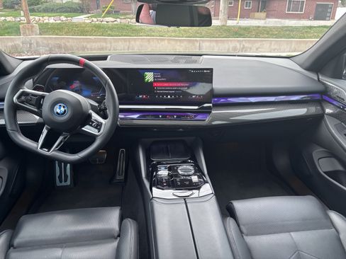 Used 2024 BMW i5 M60 w/ Executive Package image 19