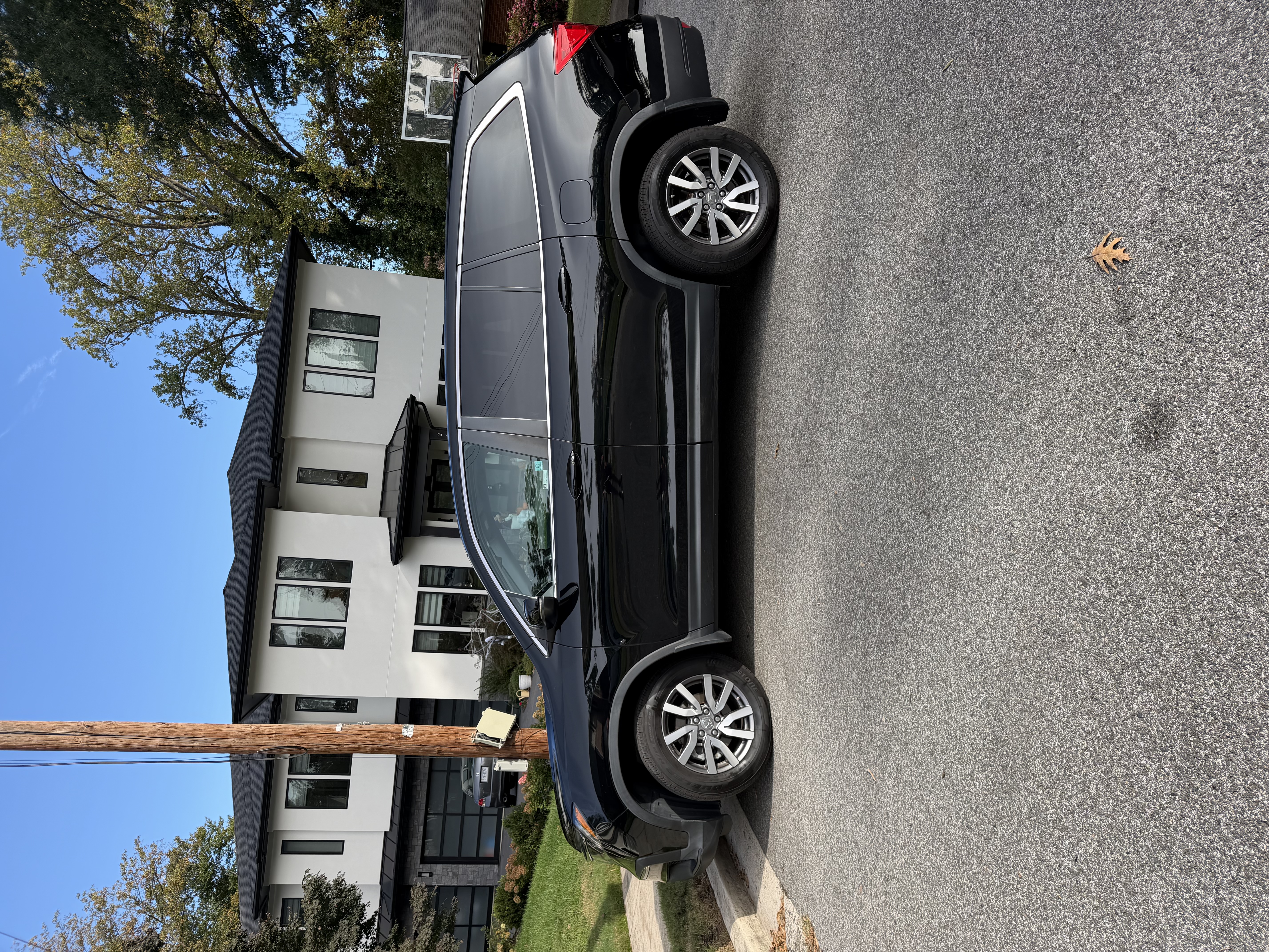 Used 2022 Honda Pilot EX-L image 2