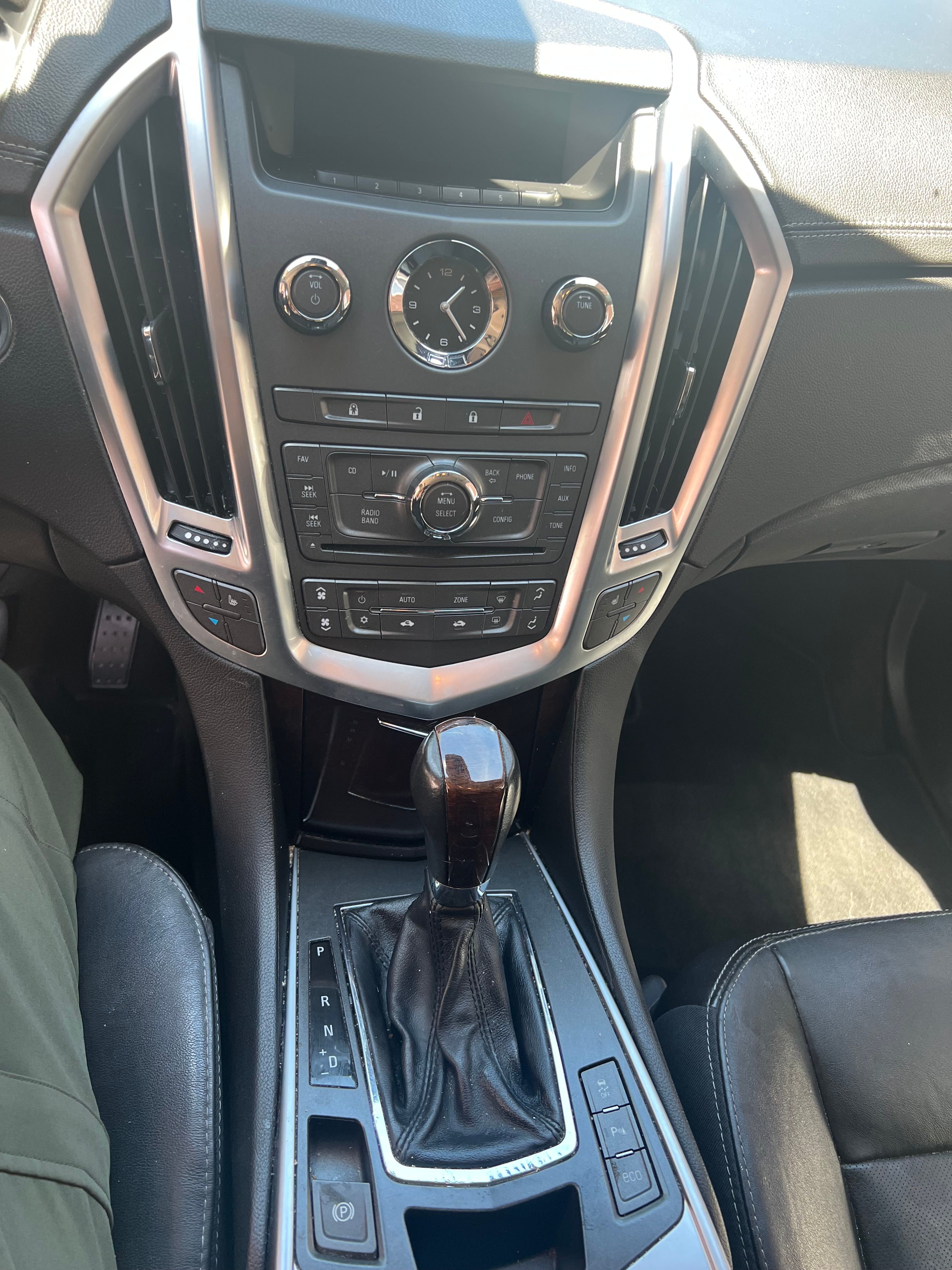 Used 2012 Cadillac SRX Luxury FWD image 9