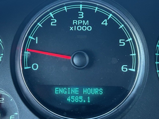 Used 2012 Chevrolet Avalanche LTZ RWD image 16