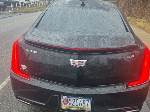 Used 2018 Cadillac XTS Luxury image 12