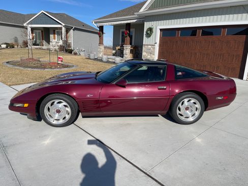 Used 1993 Chevrolet Corvette ZR1 image 2