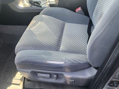 Used 2010 Toyota Tundra 4x4 Double Cab image 22