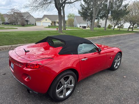 Used 2007 Pontiac Solstice GXP w/ Premium Package RWD image 13