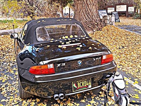 Used 1999 BMW Z3 2.5i image 6