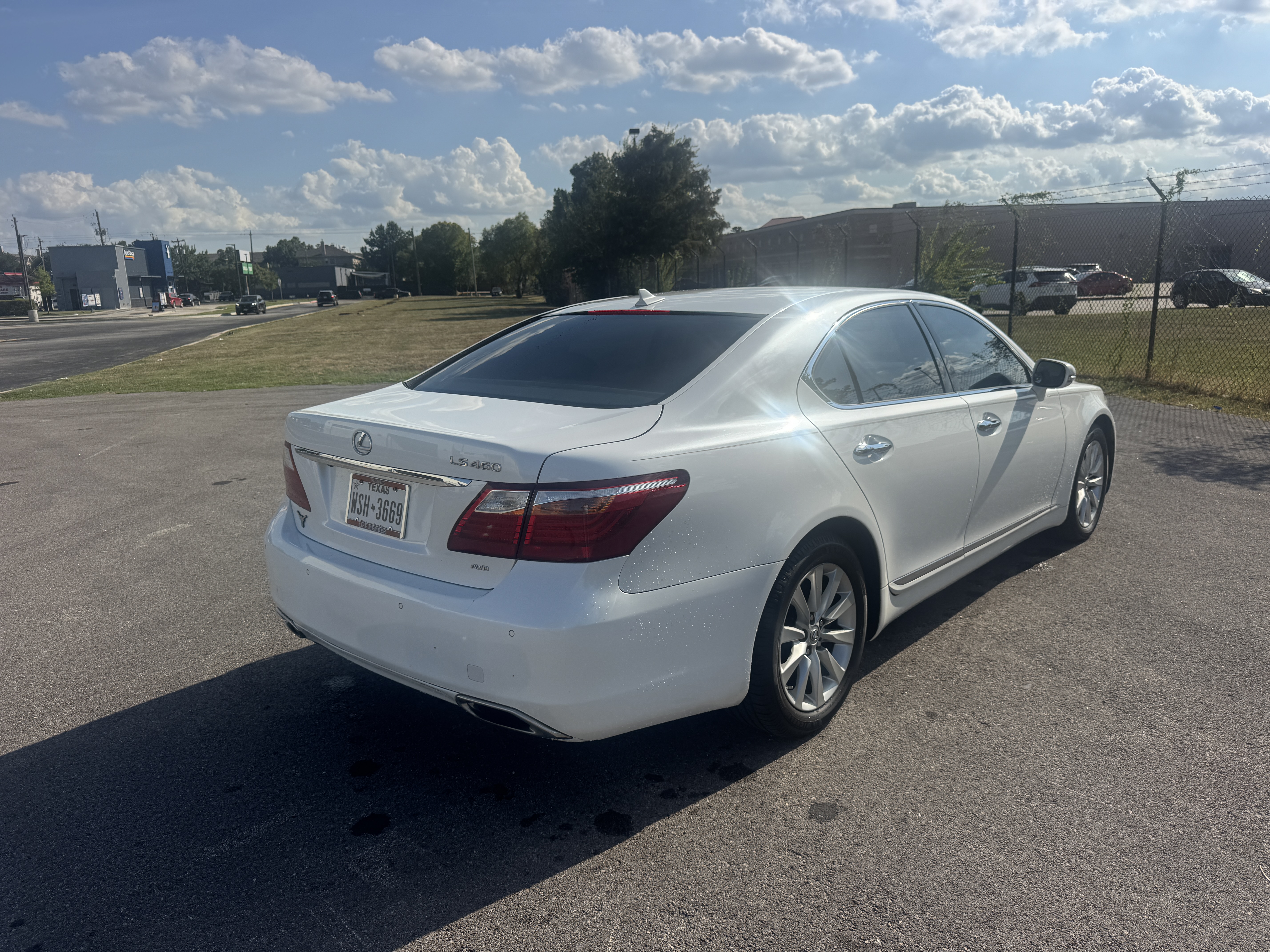 Used 2012 Lexus LS 460 AWD w/ Comfort Pkg image 5