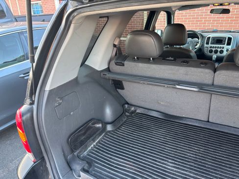 Used 2006 Ford Escape 4WD Hybrid image 11