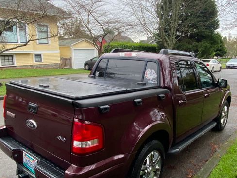 Used 2008 Ford Explorer Sport Trac Limited image 10